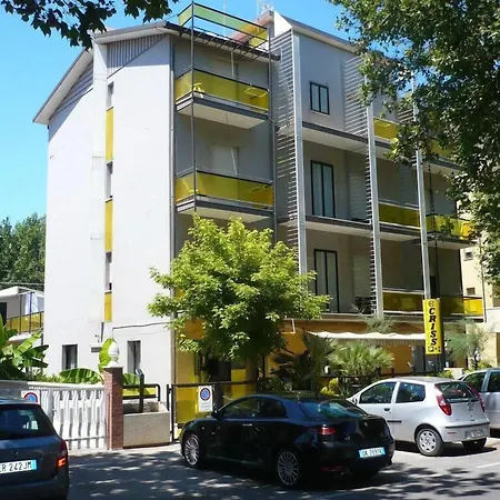 Criss Hotel 3*