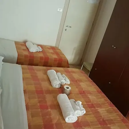 Ξενοδοχείο Criss