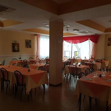 Ξενοδοχείο Criss