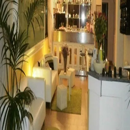 Ξενοδοχείο Criss 3*