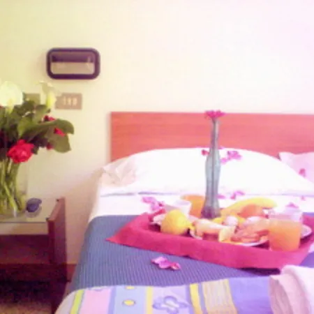 Criss Hotel 3*